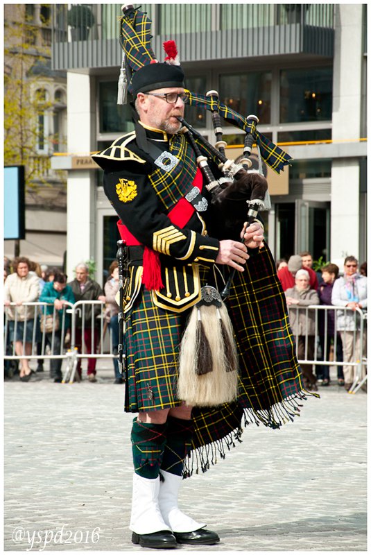 Uniform: Militaire Dresscode